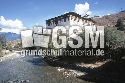 Bhutan-Paro Dzong.jpg